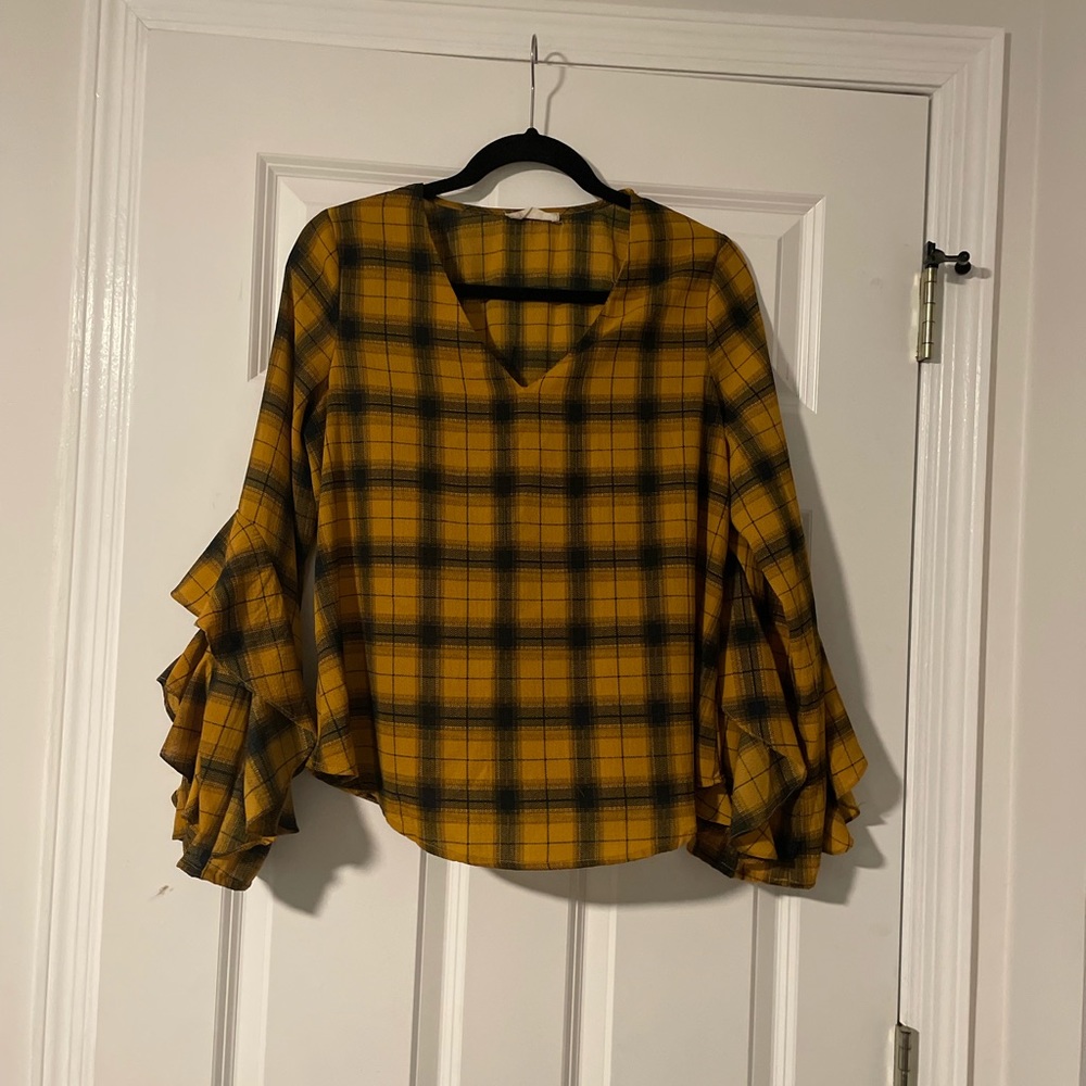 Altar’d State Long Sleeve Ruffle Blouse S